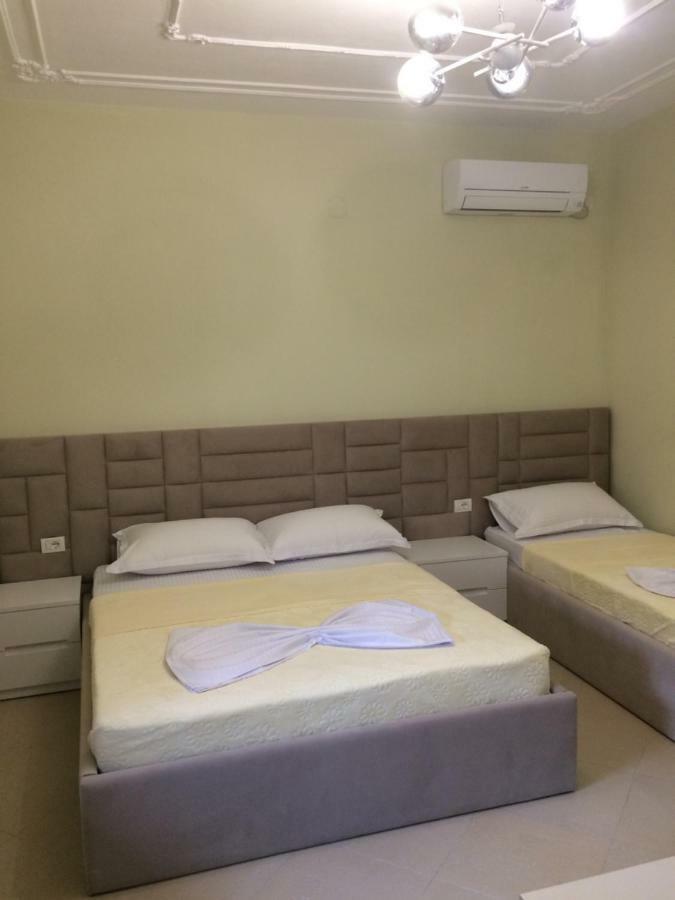 Merkaj Hotel Berat Luaran gambar