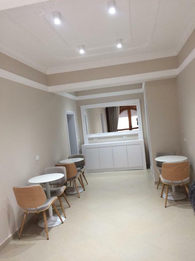 Merkaj Hotel Berat Luaran gambar